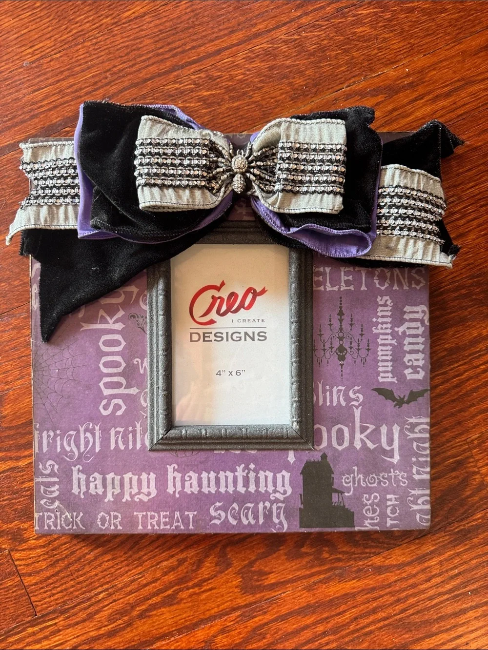 Purple Halloween Photo Frame with Decorative Bow 4x6
